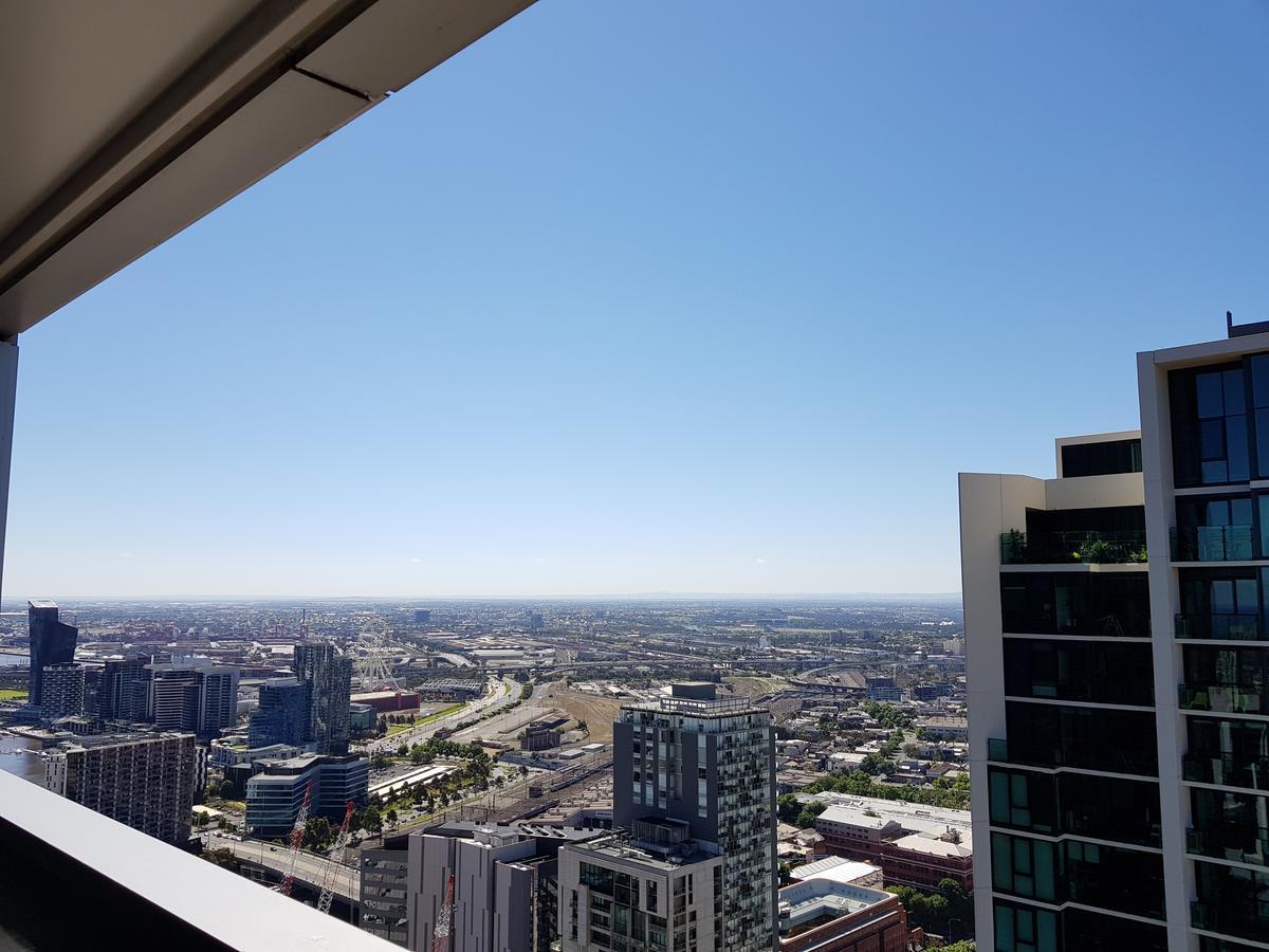 Apartments On The Fifth Melbourne Exterior photo