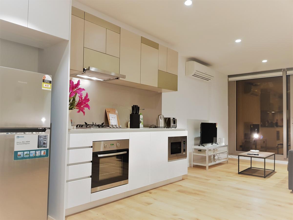 Apartments On The Fifth Melbourne Exterior photo